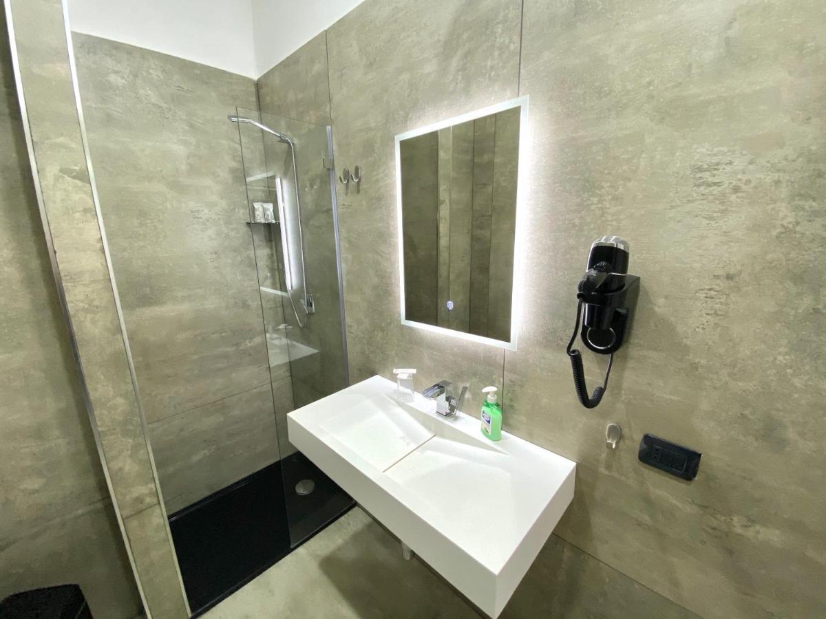 The Flats Apartments เนเปิลส์ ภายนอก รูปภาพ